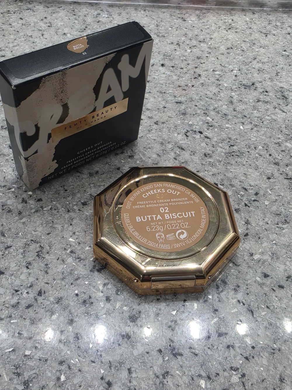 Fenty Beauty Cream Bronzer Compact — Butta Biscuit